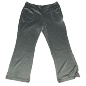 Women's sz L petite black workout pants with pockets. Draw string is missing.